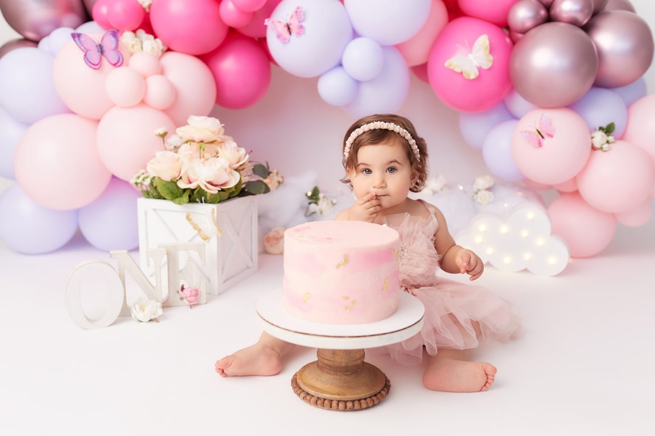 10 Tips for Documenting Your Baby’s First Birthday With A Cake Smash ...