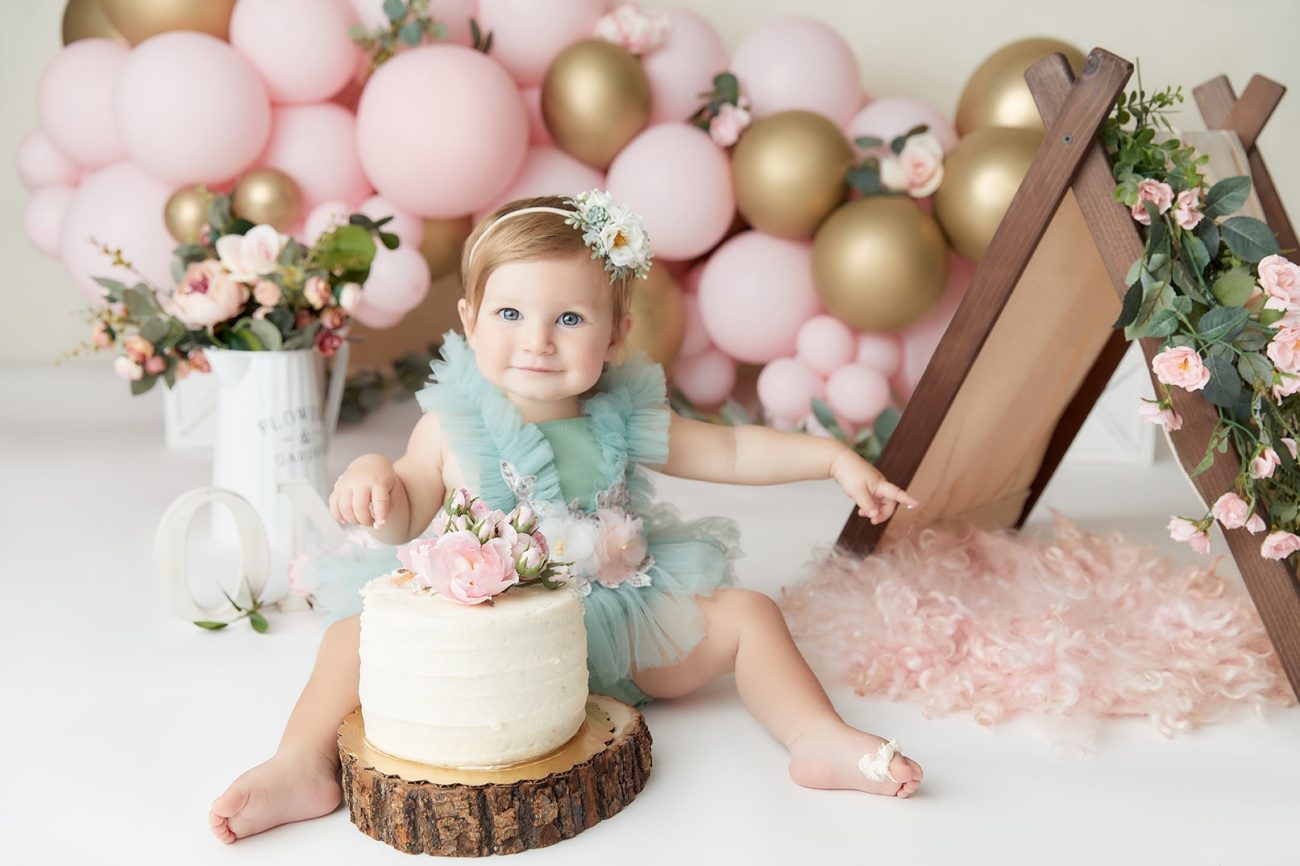 10 Tips for Documenting Your Baby’s First Birthday With A Cake Smash ...
