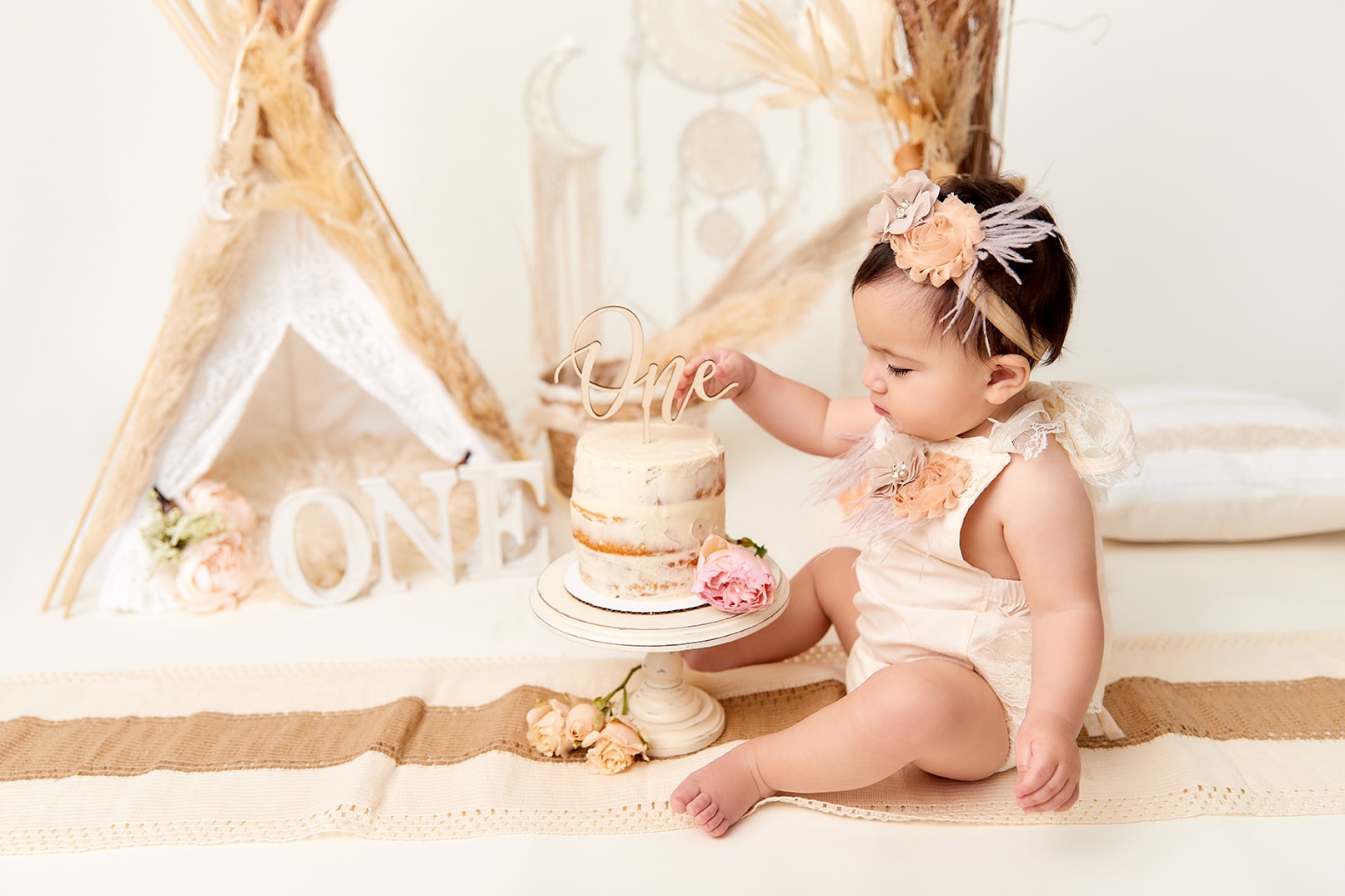 10 Tips for Documenting Your Baby’s First Birthday With A Cake Smash ...