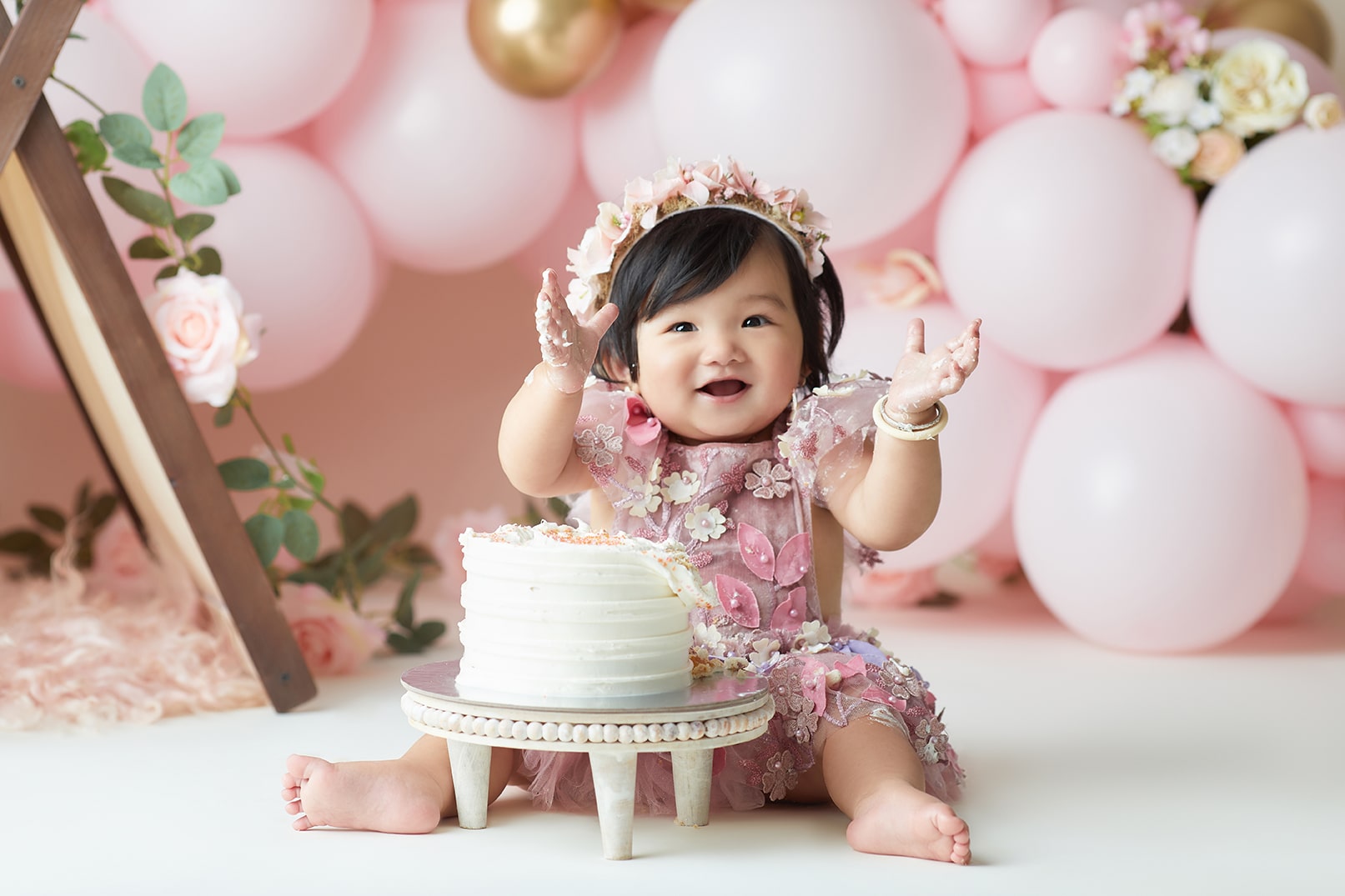 10 Tips for Documenting Your Baby’s First Birthday With A Cake Smash ...
