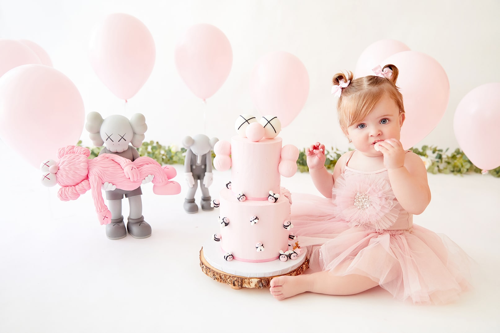 10 Tips for Documenting Your Baby’s First Birthday With A Cake Smash ...