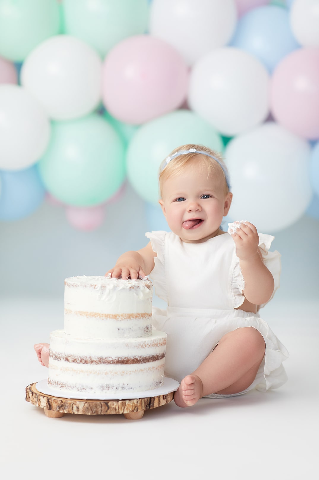 10 Tips for Documenting Your Baby’s First Birthday With A Cake Smash ...